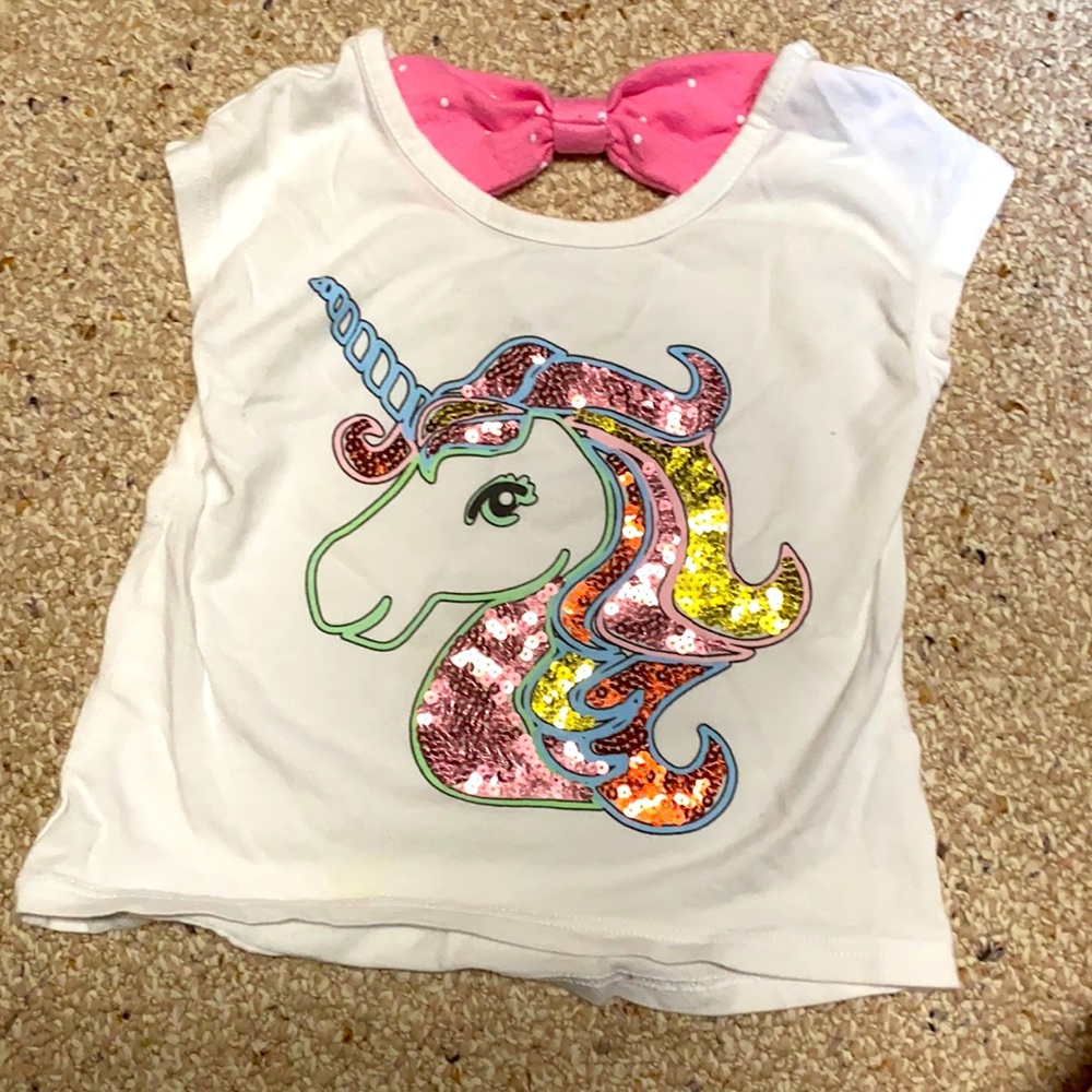 Unicorn t-shirt
